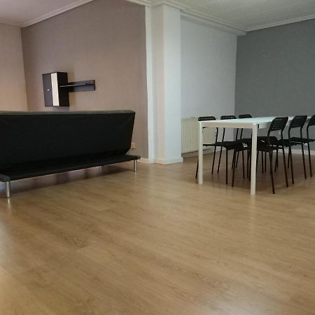 Piso para grupos en Logroño Exterior foto