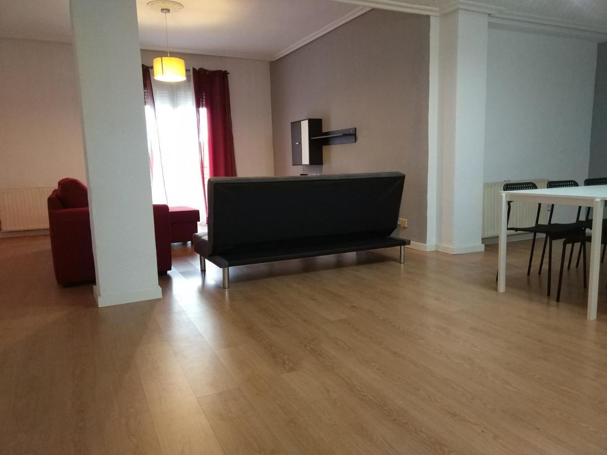 Piso para grupos en Logroño Exterior foto